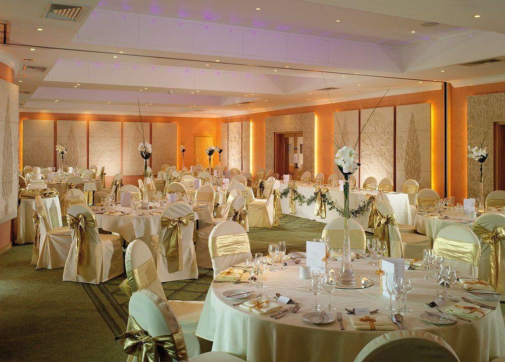 Regency Park Hotel, Health Club & Spa Thatcham Exterior photo