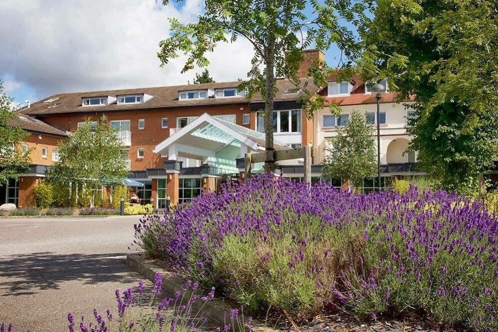 Regency Park Hotel, Health Club & Spa Thatcham Exterior photo