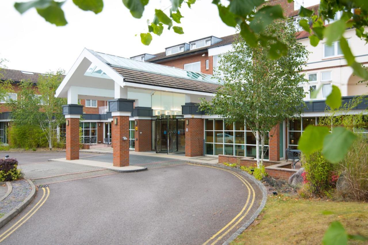 Regency Park Hotel, Health Club & Spa Thatcham Exterior photo
